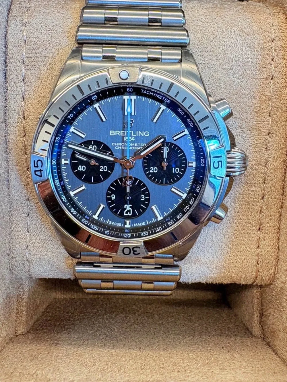 Breitling AB0136161C1A1 Chronomat B01 42 Blue Dial